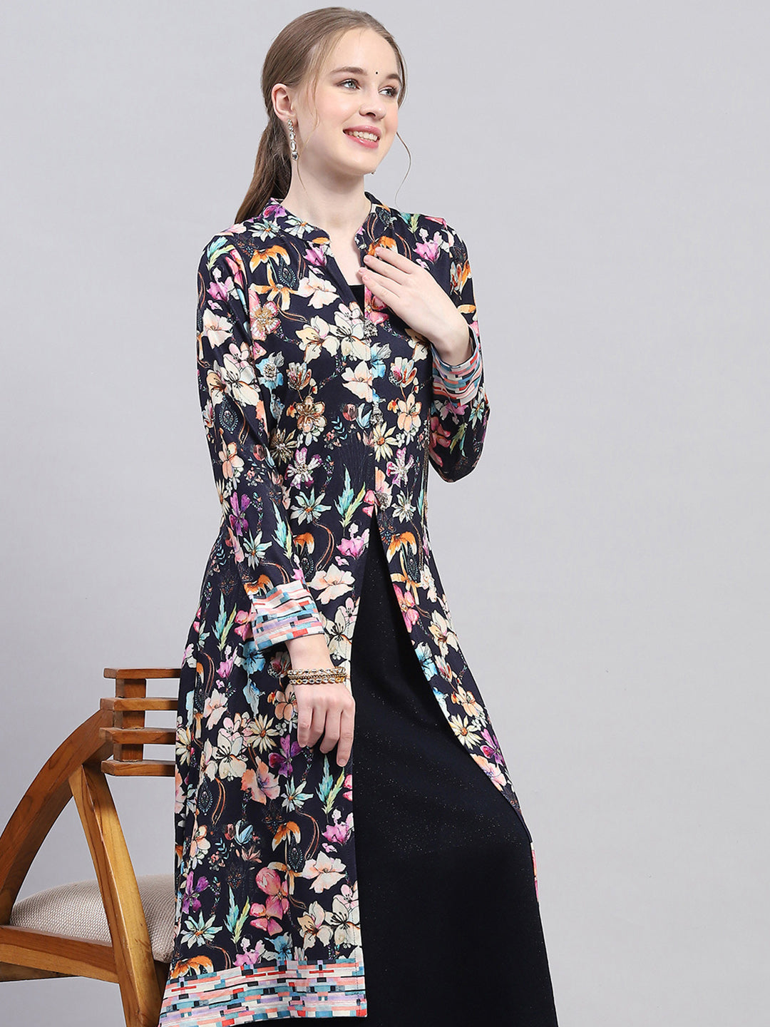 Women Navy Blue Designer V Neck Full Sleeve Kurtis Set for Winter