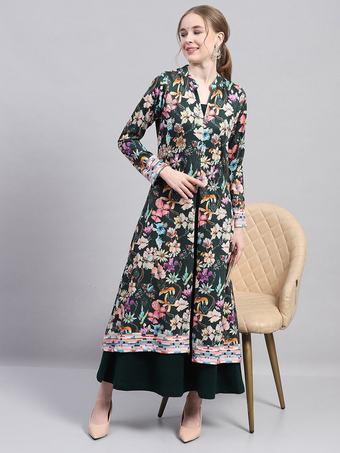 Women Green Designer V Neck Full Sleeve Kurtis Set for Winter