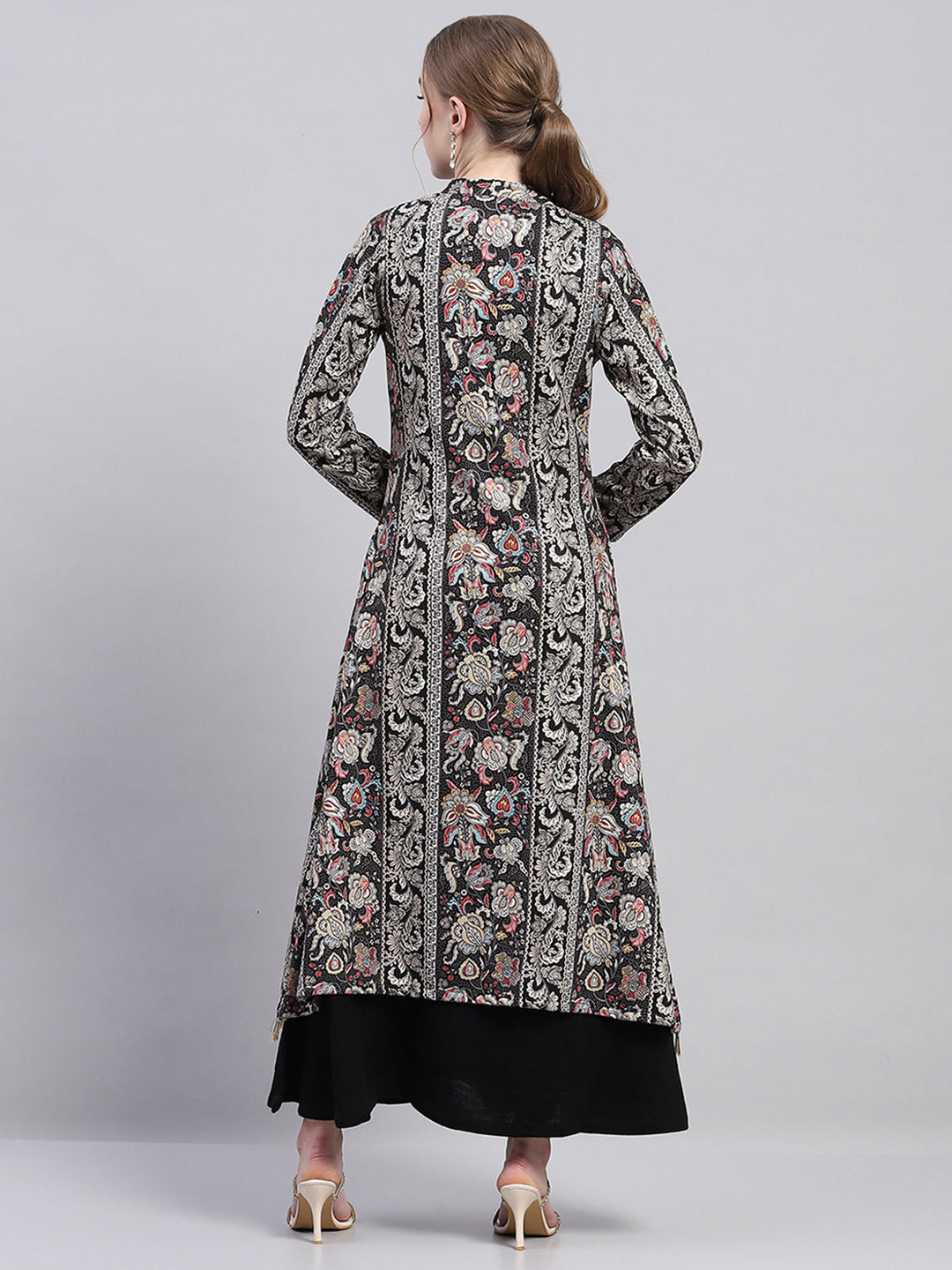 Women Black Designer V Neck Full Sleeve Kurtis Set for Winter
