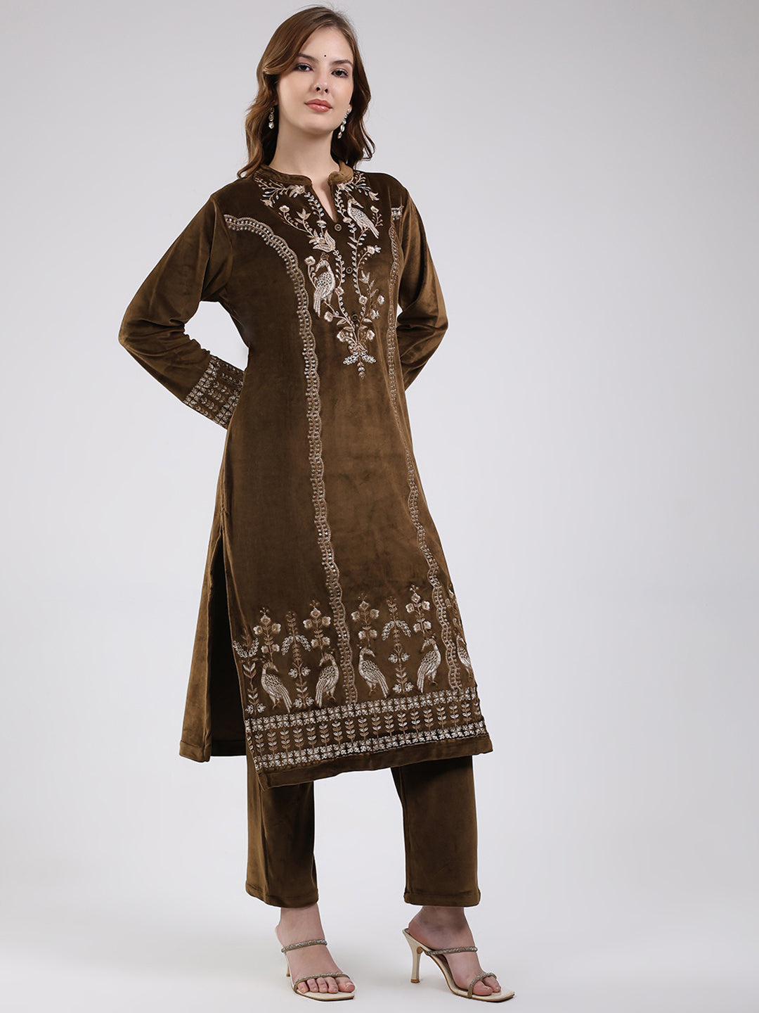 Women Brown Printed Round Neck Full Sleeve Kurti Set for Winter