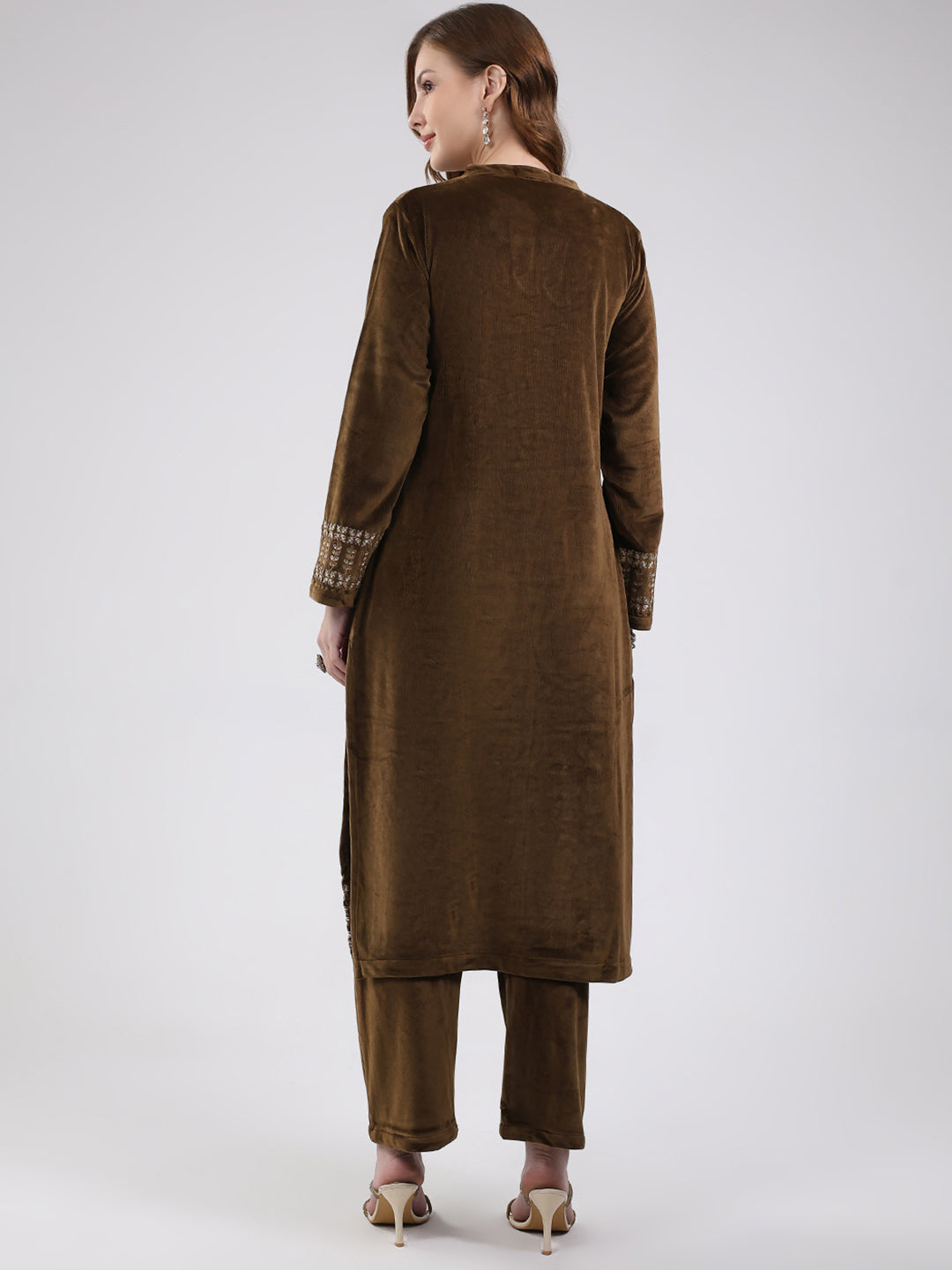 Women Brown Printed Round Neck Full Sleeve Kurti Set for Winter