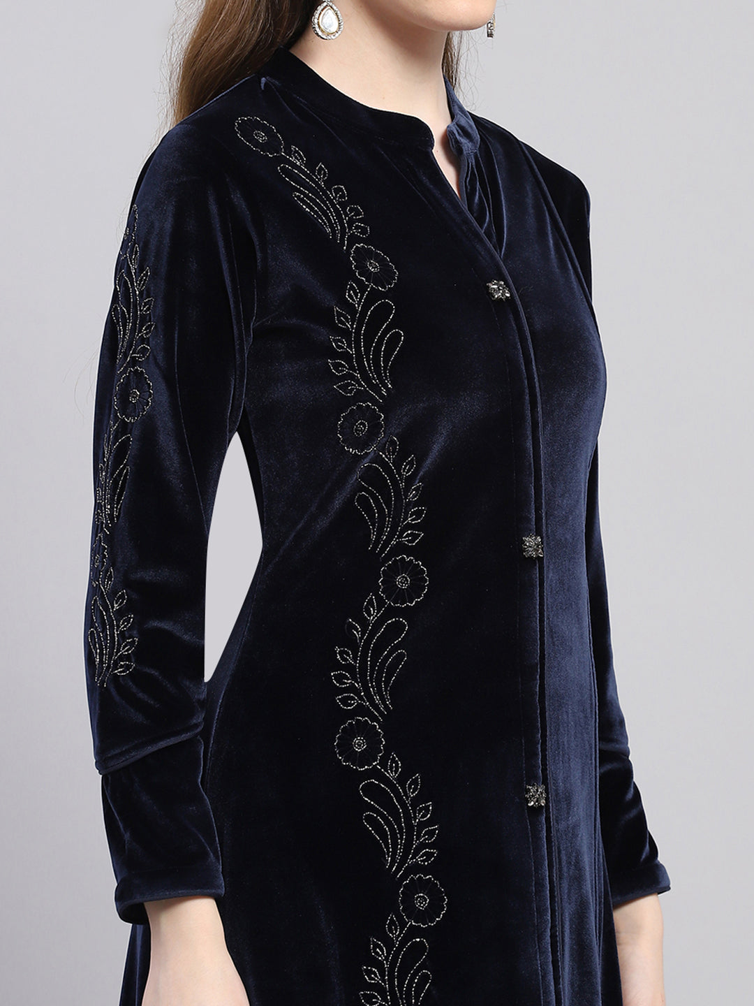 Women Blue Self Design Round Neck Full Sleeve Kurti Set