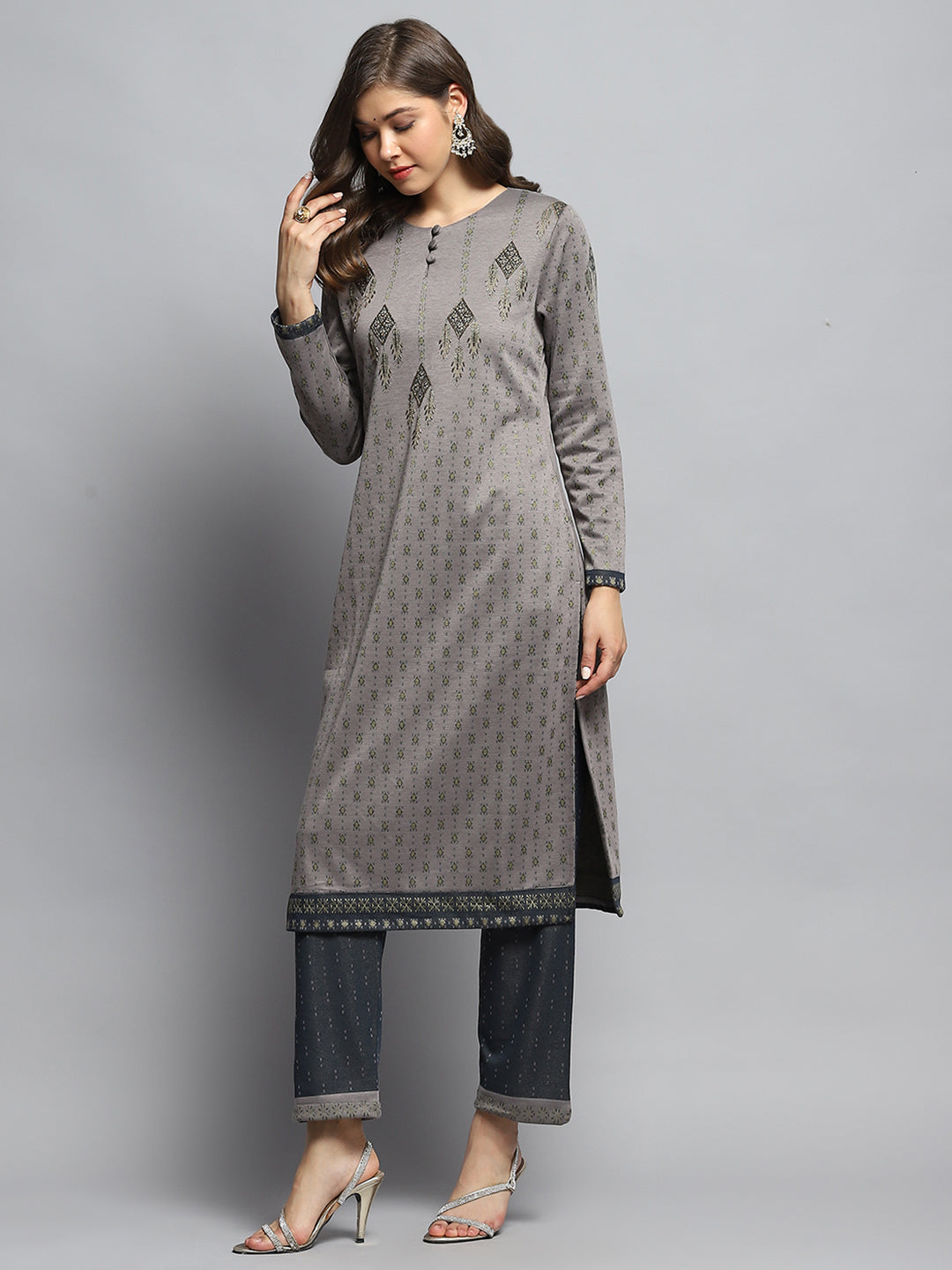 Women Green Self Design Round Neck Full Sleeve Kurti Set