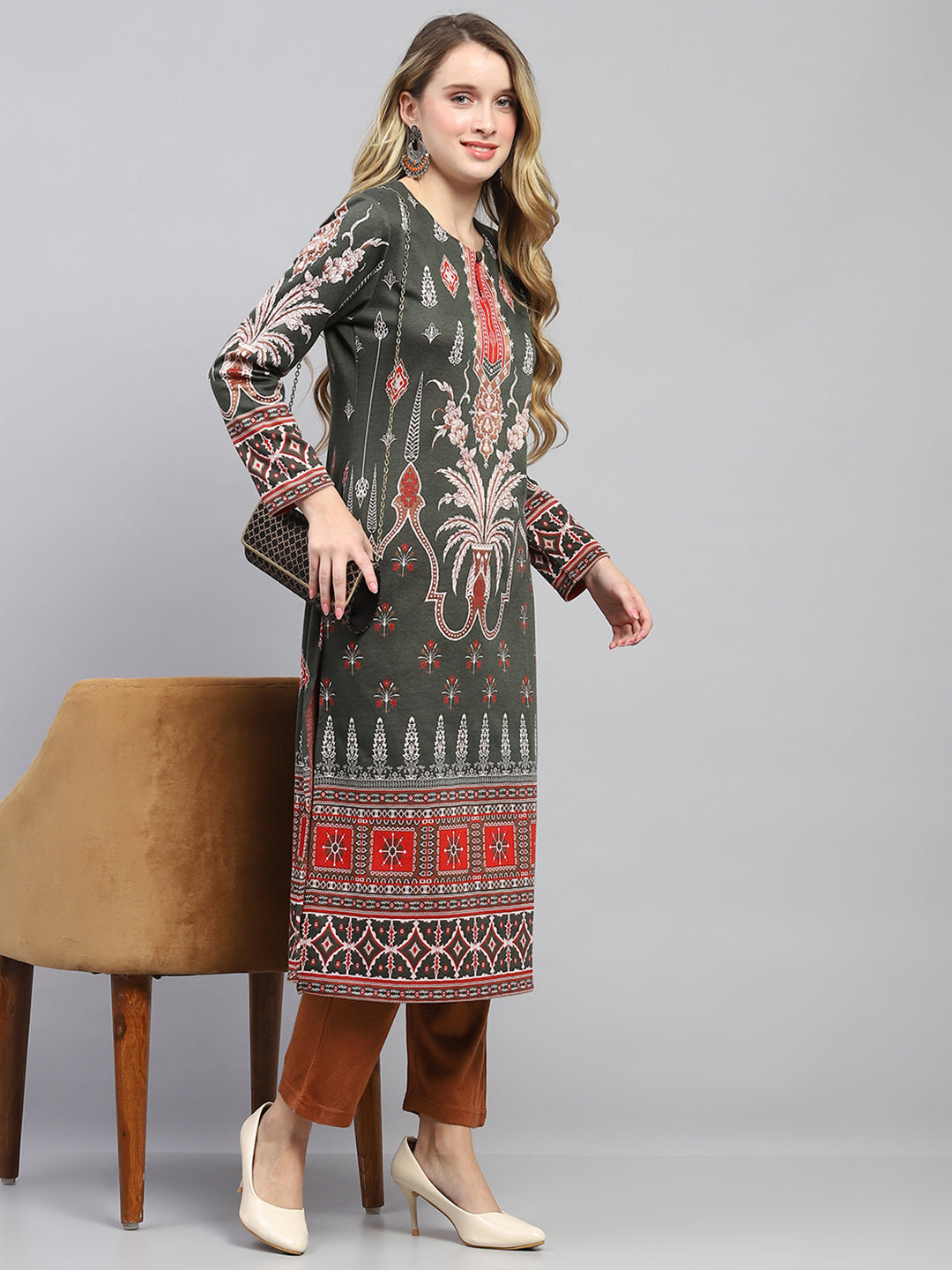 Women Olive Self Design Round Neck Full Sleeve Winter Kurti