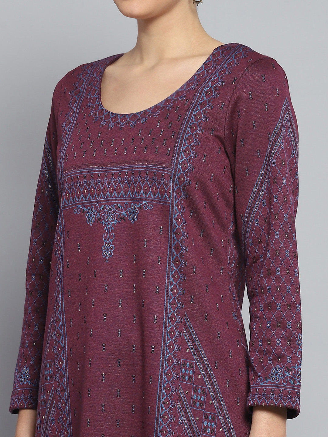 Women Maroon Self Design Round Neck Full Sleeve Winter Kurti