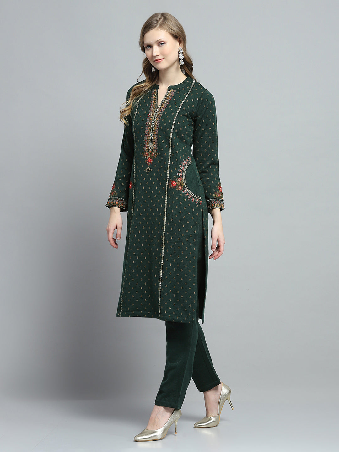 Women Green Self Design Round Neck Full Sleeve Kurti Set for Winter