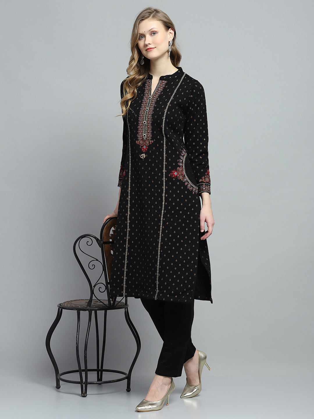 Women Black Self Design Round Neck Full Sleeve Kurti Set for Winter