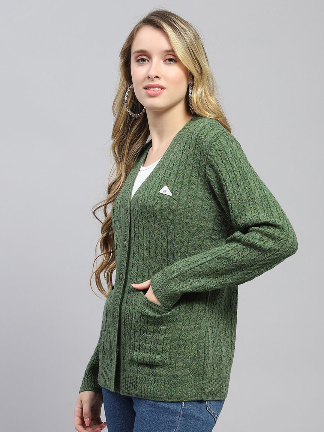 Women Green Self Design V Neck Full Sleeve Cardigan