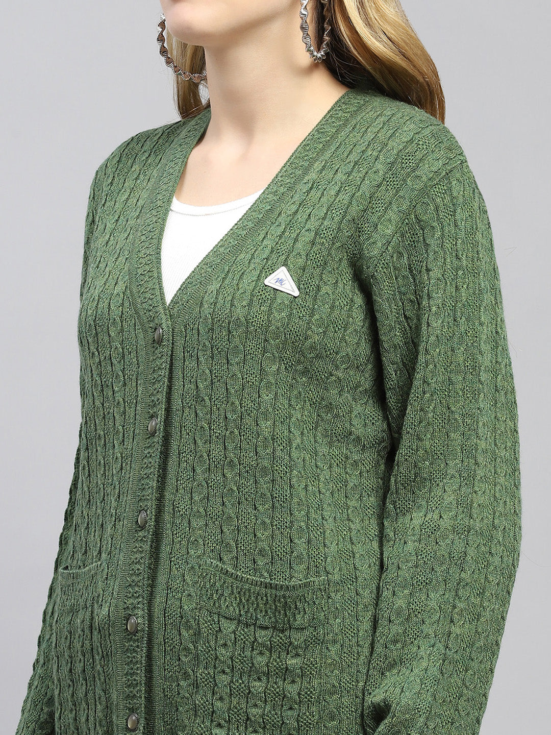 Women Green Self Design V Neck Full Sleeve Cardigan