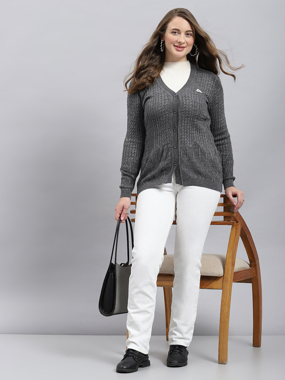 Women Grey Self Design V Neck Full Sleeve Cardigan