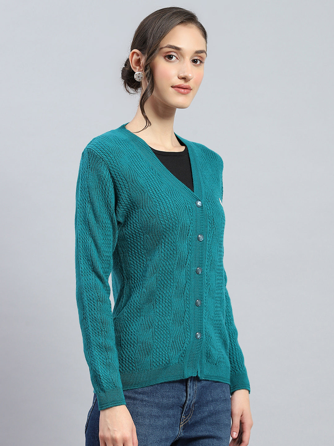 Women Green Self Design V Neck Full Sleeve Cardigan