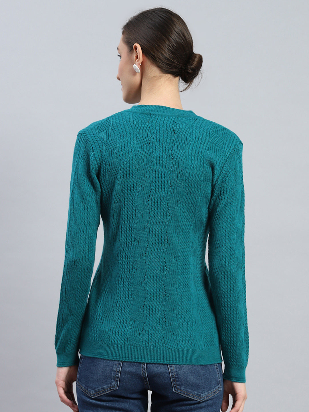 Women Green Self Design V Neck Full Sleeve Cardigan