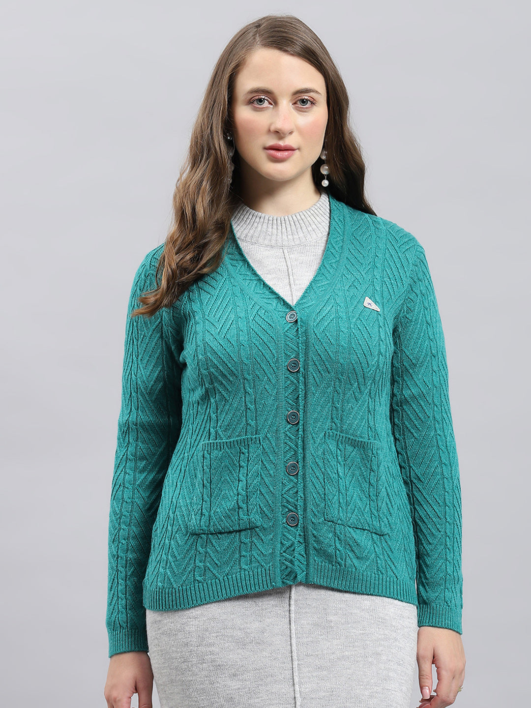 Women Green Self Design V Neck Full Sleeve Cardigan