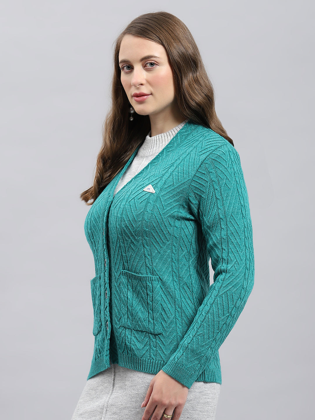 Women Green Self Design V Neck Full Sleeve Cardigan