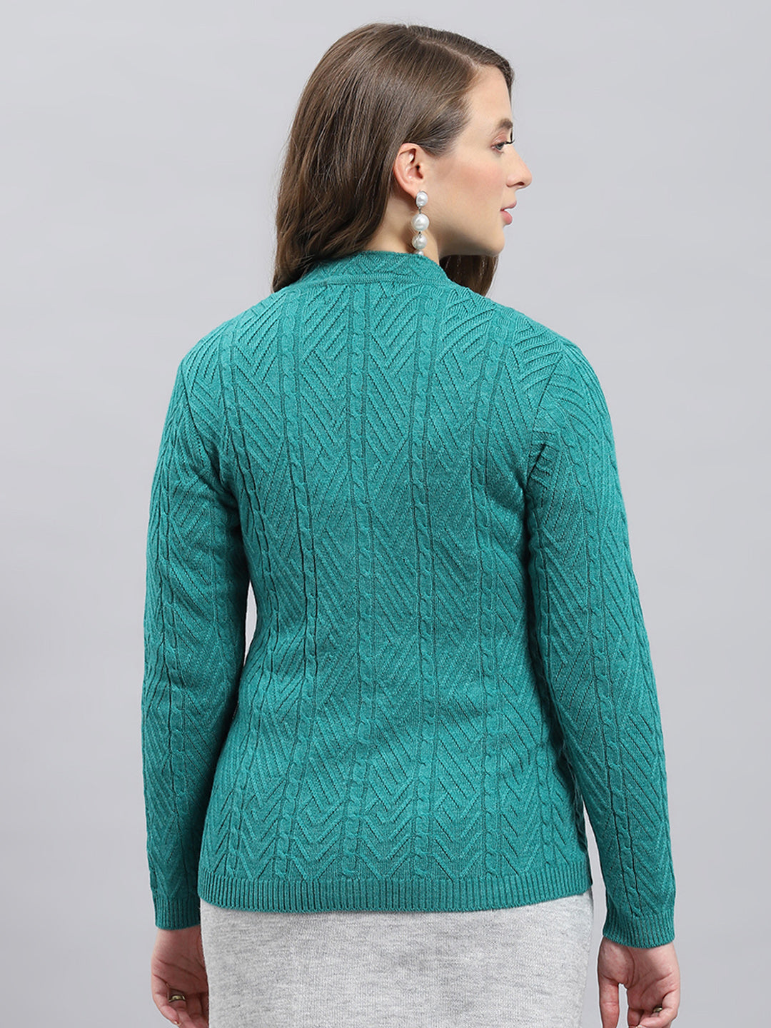 Women Green Self Design V Neck Full Sleeve Cardigan