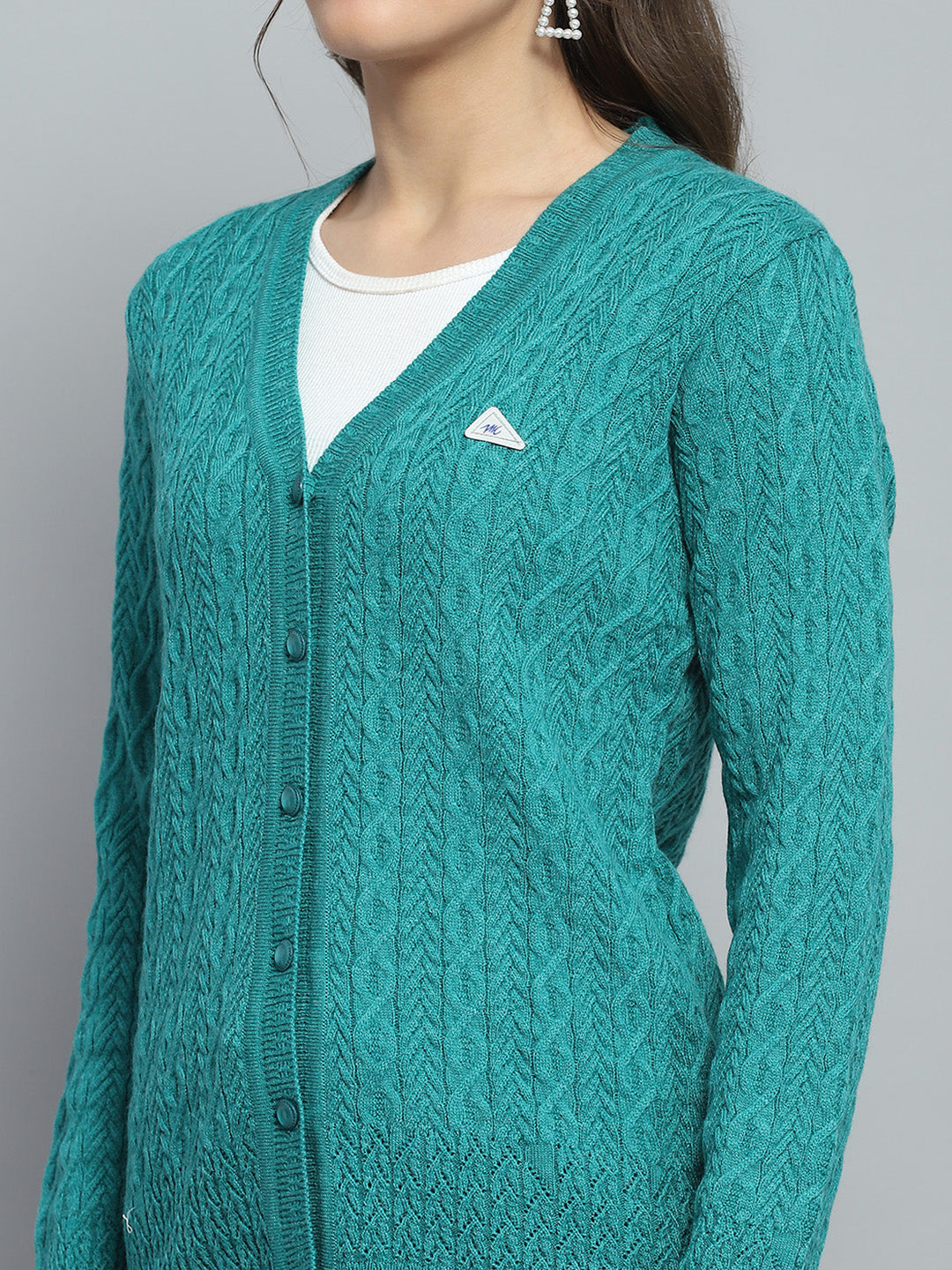 Women Green Self Design V Neck Full Sleeve Cardigan