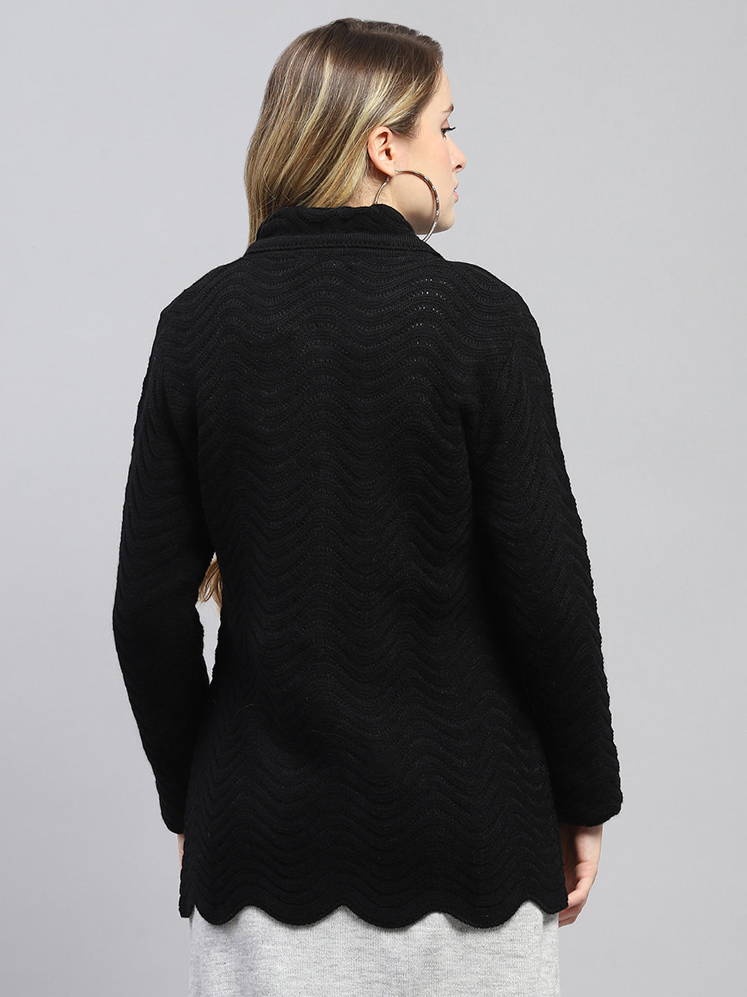 Women Black Self Design Collar Full Sleeve Cardigan