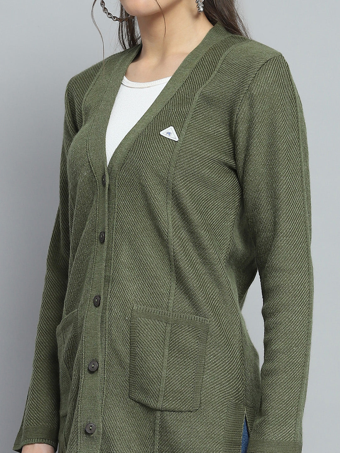 Women Green Self Design V Neck Full Sleeve Cardigan