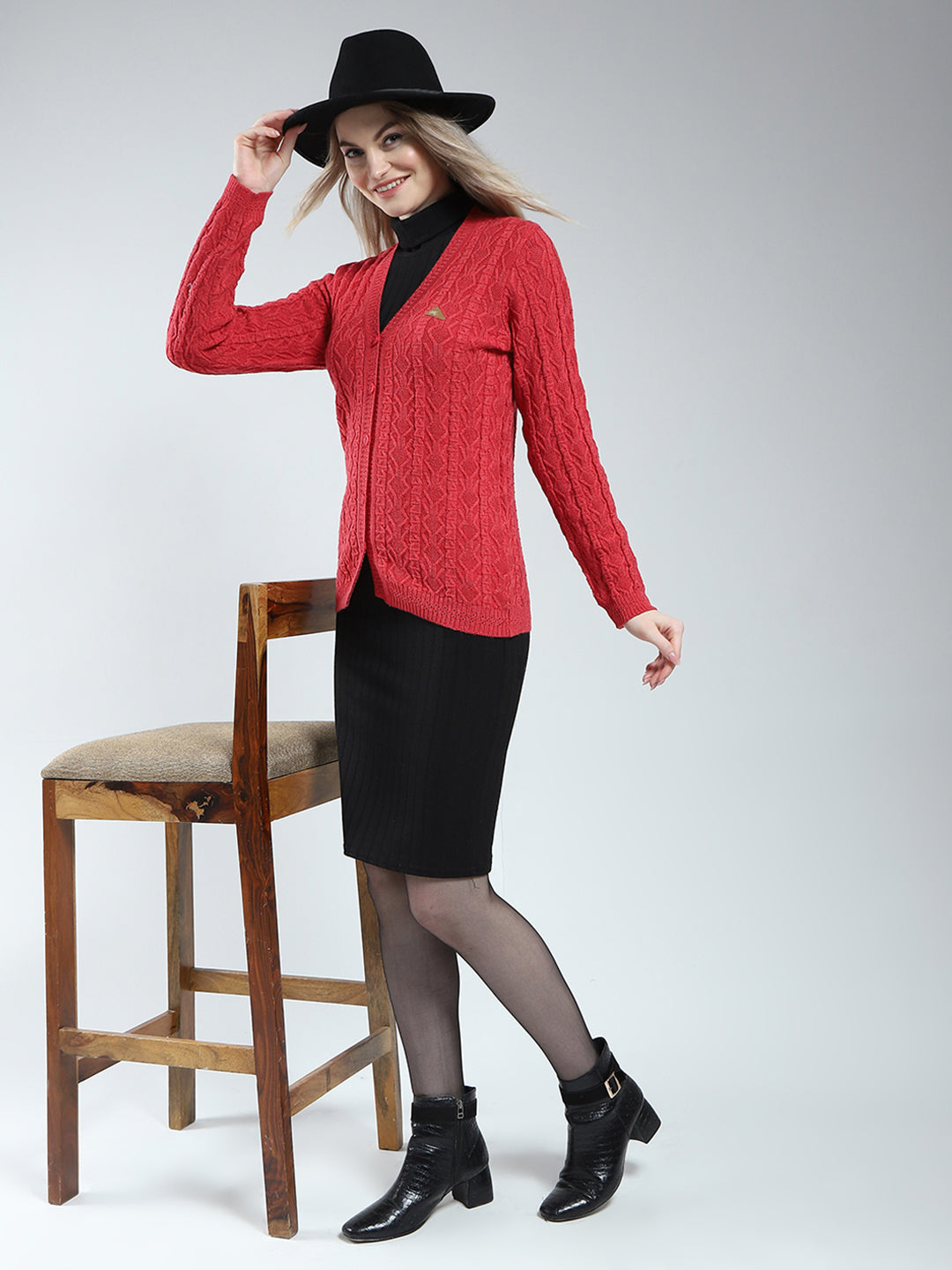 Women Red Self Design V Neck Full Sleeve Cardigan