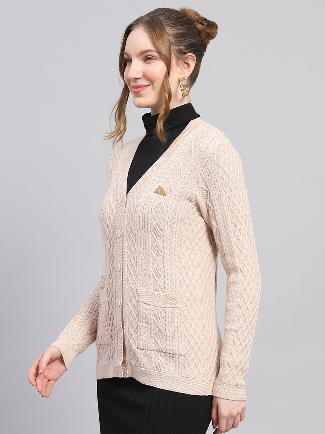 Women Beige Self Design V Neck Full Sleeve Cardigan