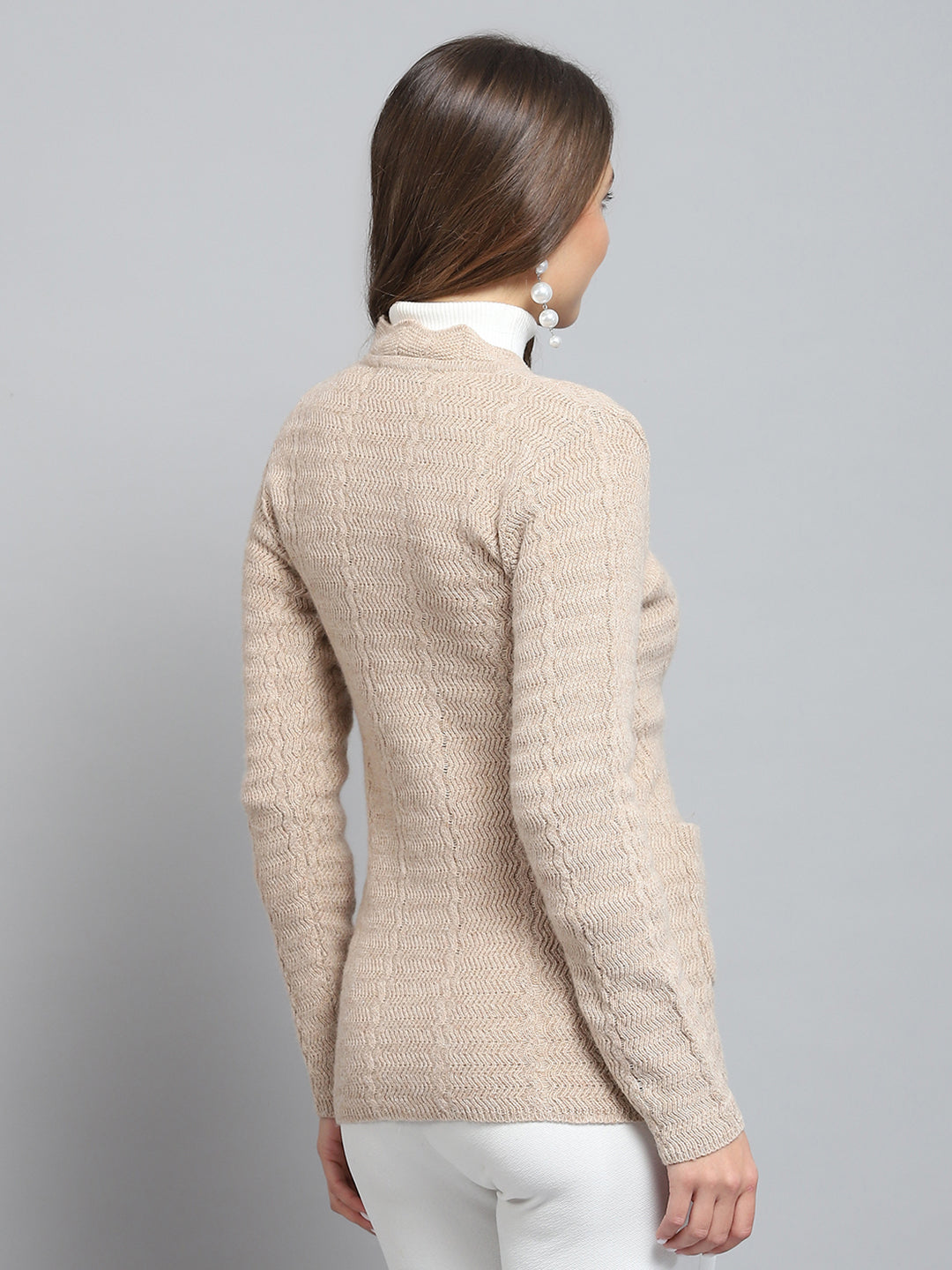 Women Beige Self Design V Neck Full Sleeve Cardigan
