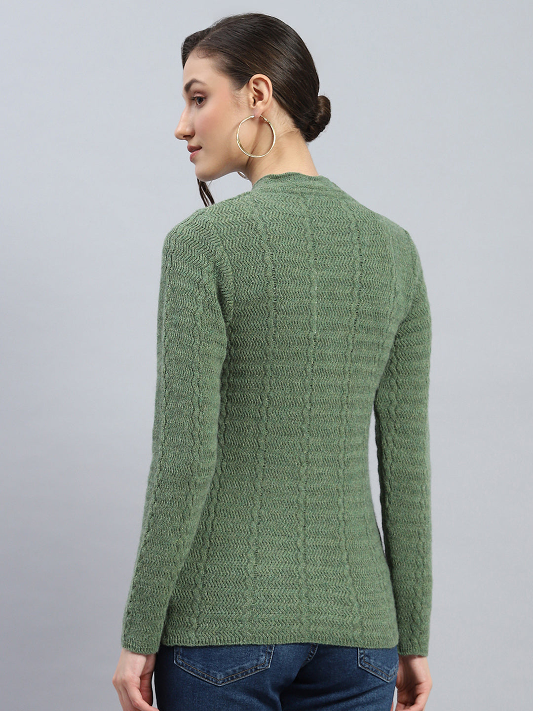 Women Green Self Design V Neck Full Sleeve Cardigan