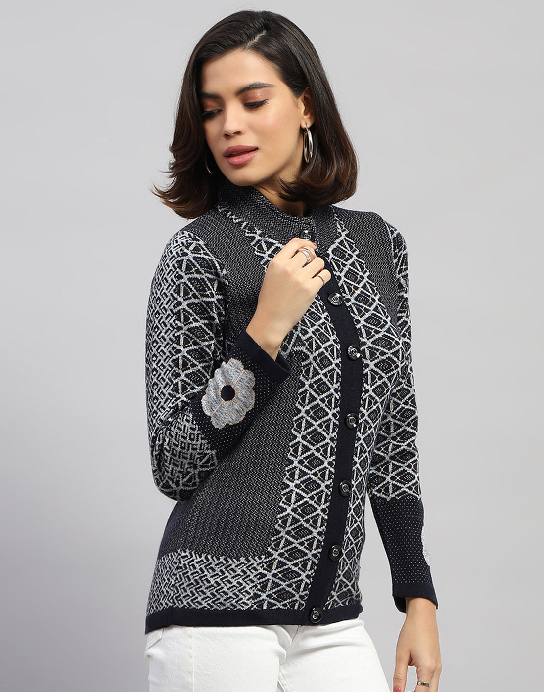 Women Navy Blue Jaquard Round Neck Full Sleeve Cardigan