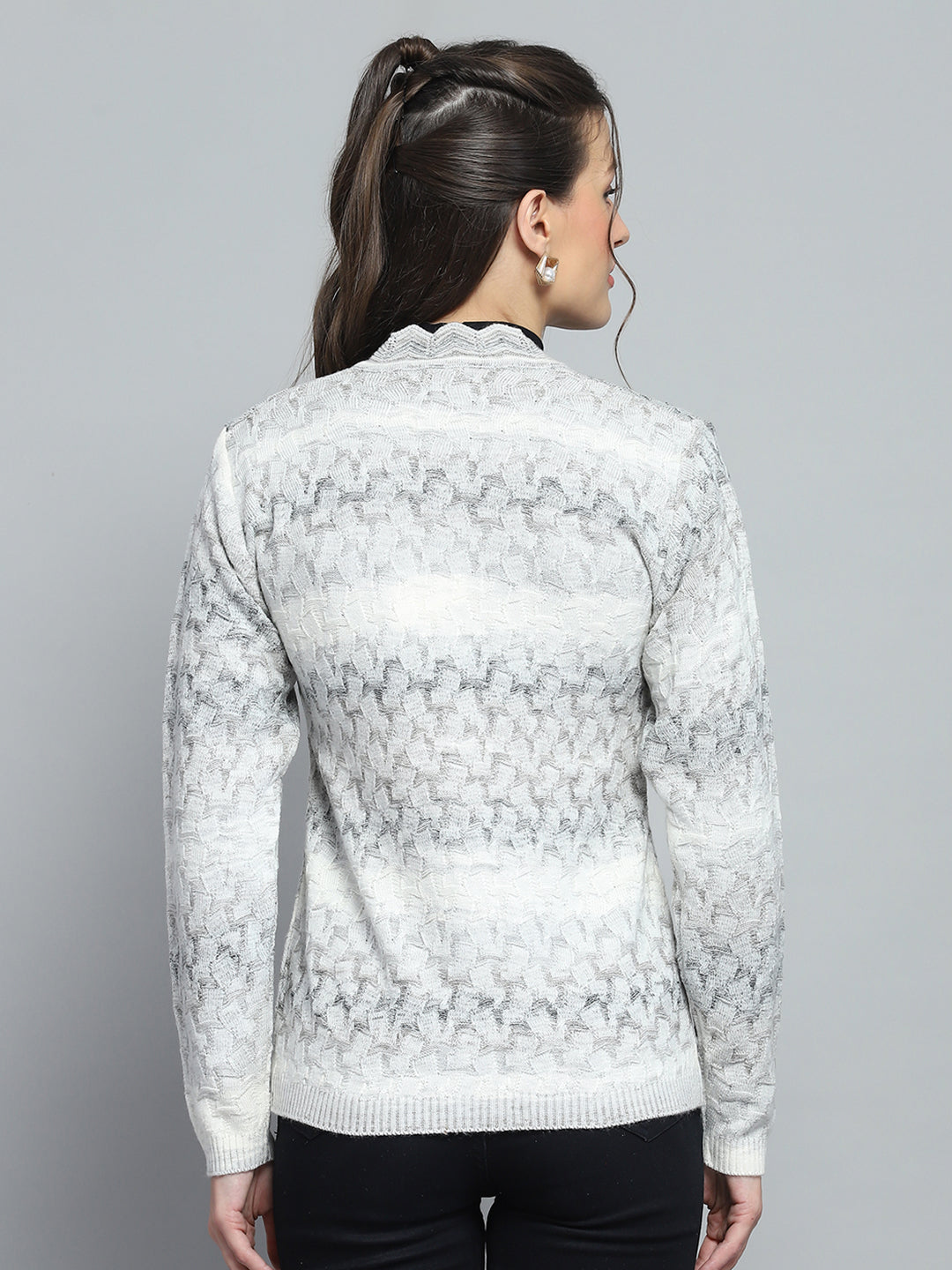 Women Grey Self Design V Neck Full Sleeve Cardigan