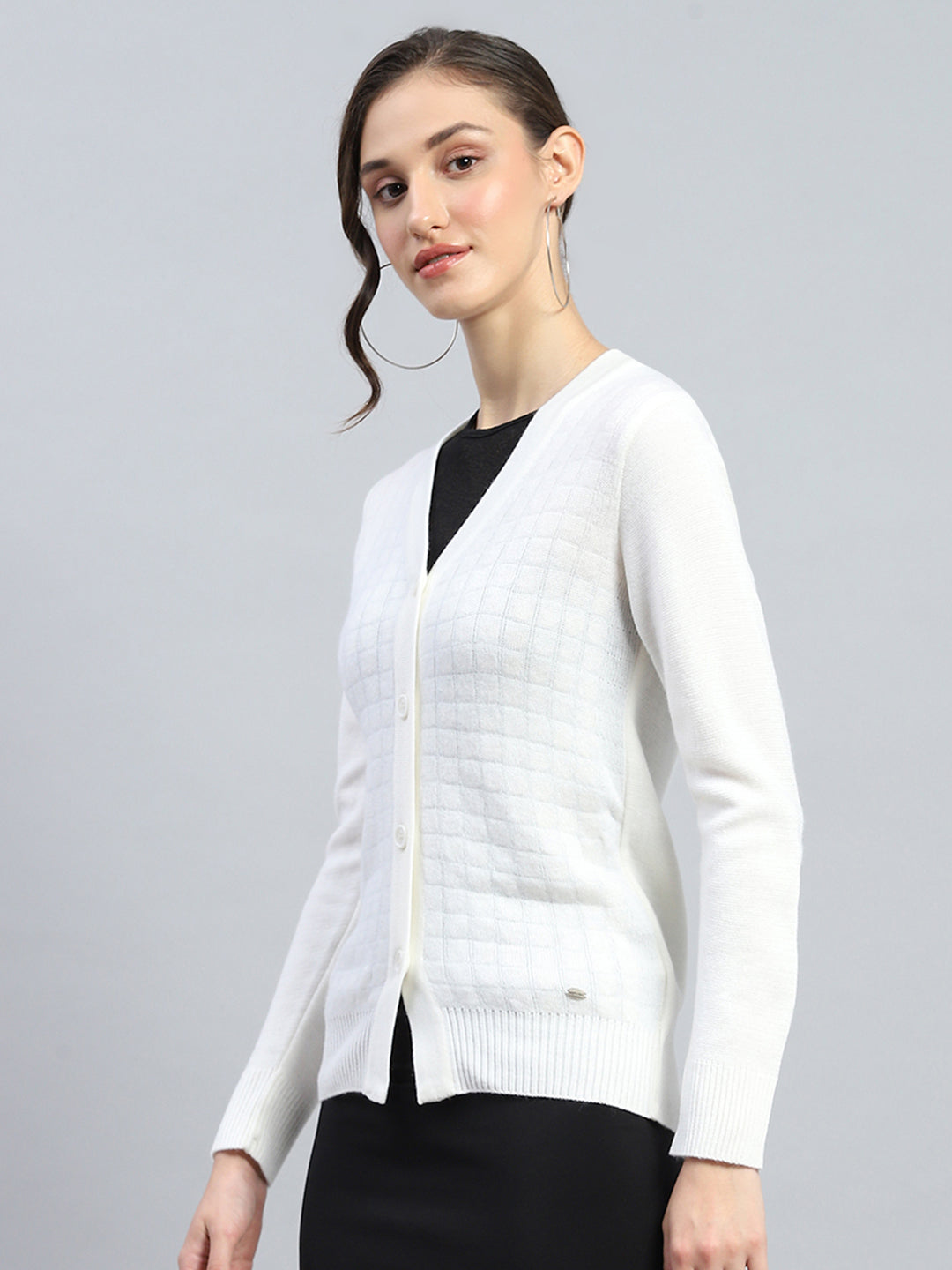 Women Off White Self Design V Neck Full Sleeve Cardigan