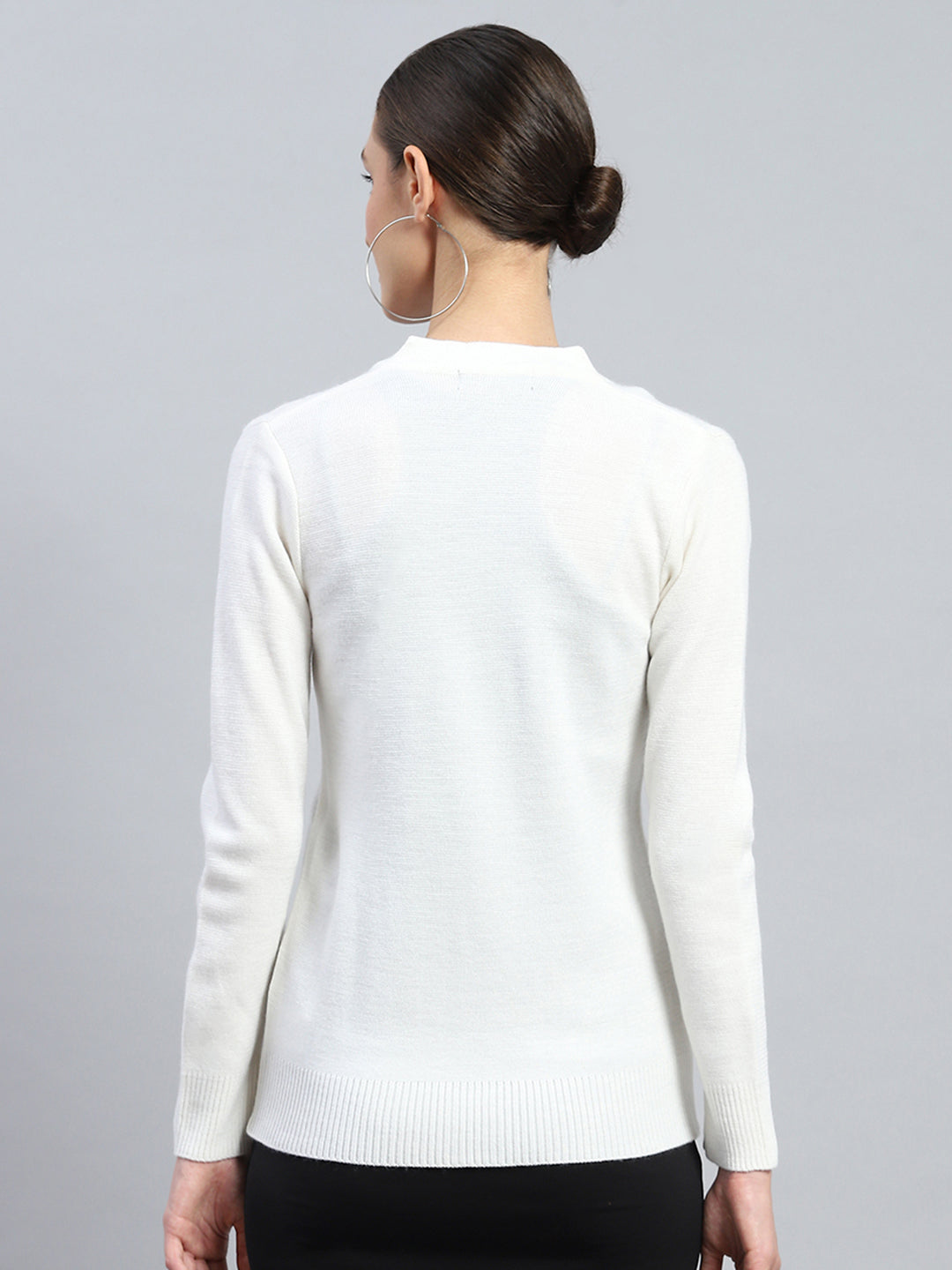 Women Off White Self Design V Neck Full Sleeve Cardigan