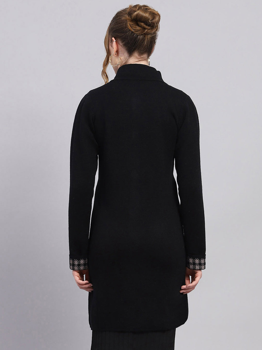 Women Black Solid Mock Neck Full Sleeve Knitted Coat