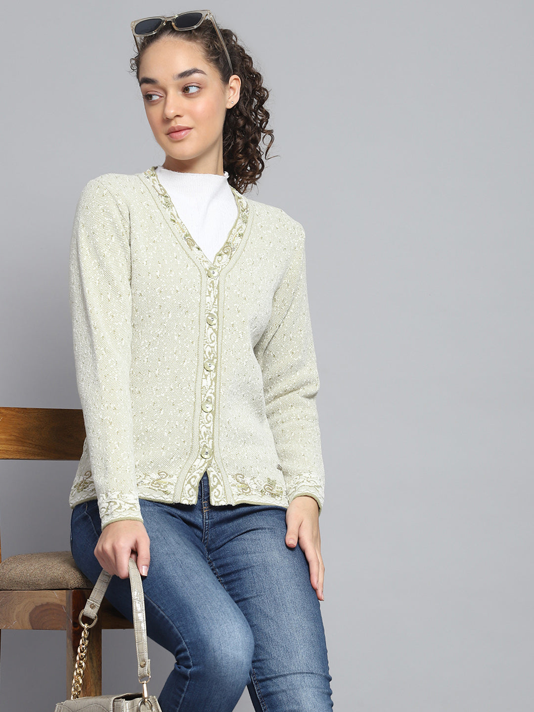 Women Green Self Design V Neck Full Sleeve Cardigan