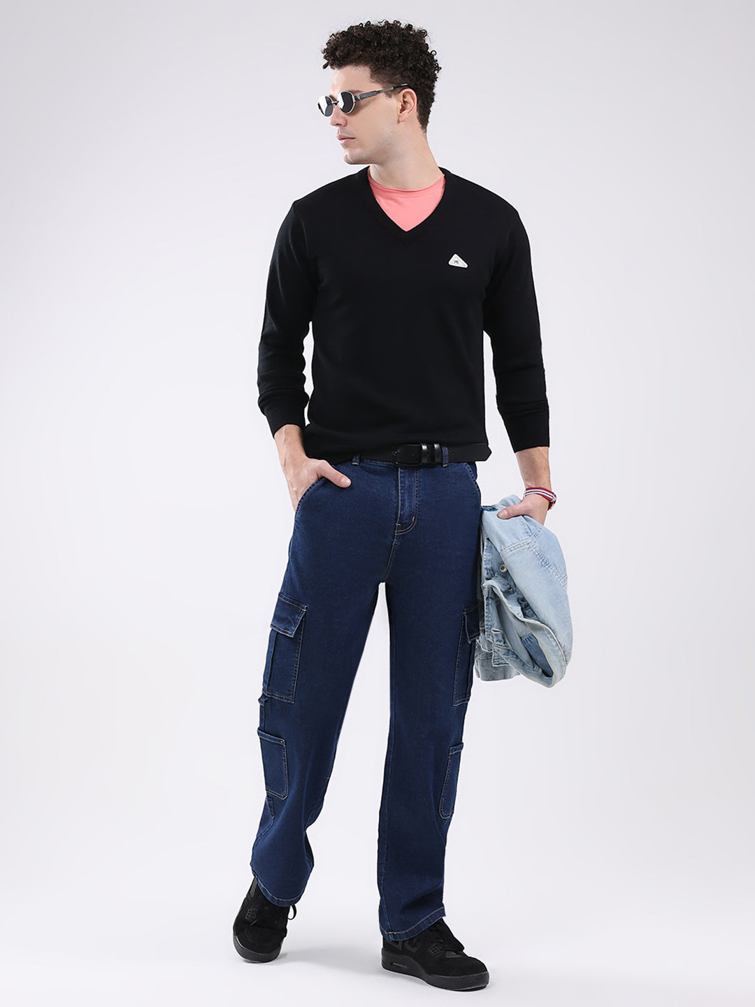 Men Black Solid V Neck Full Sleeve Pullover