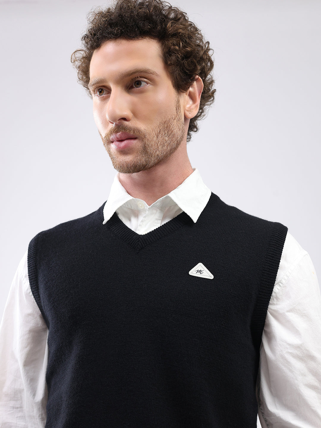 Men Black Solid V Neck Sleeveless Sweater