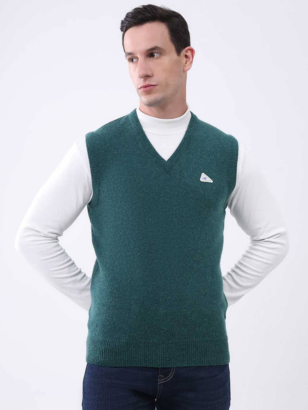 Men Green Solid V Neck Sleeveless Sweater