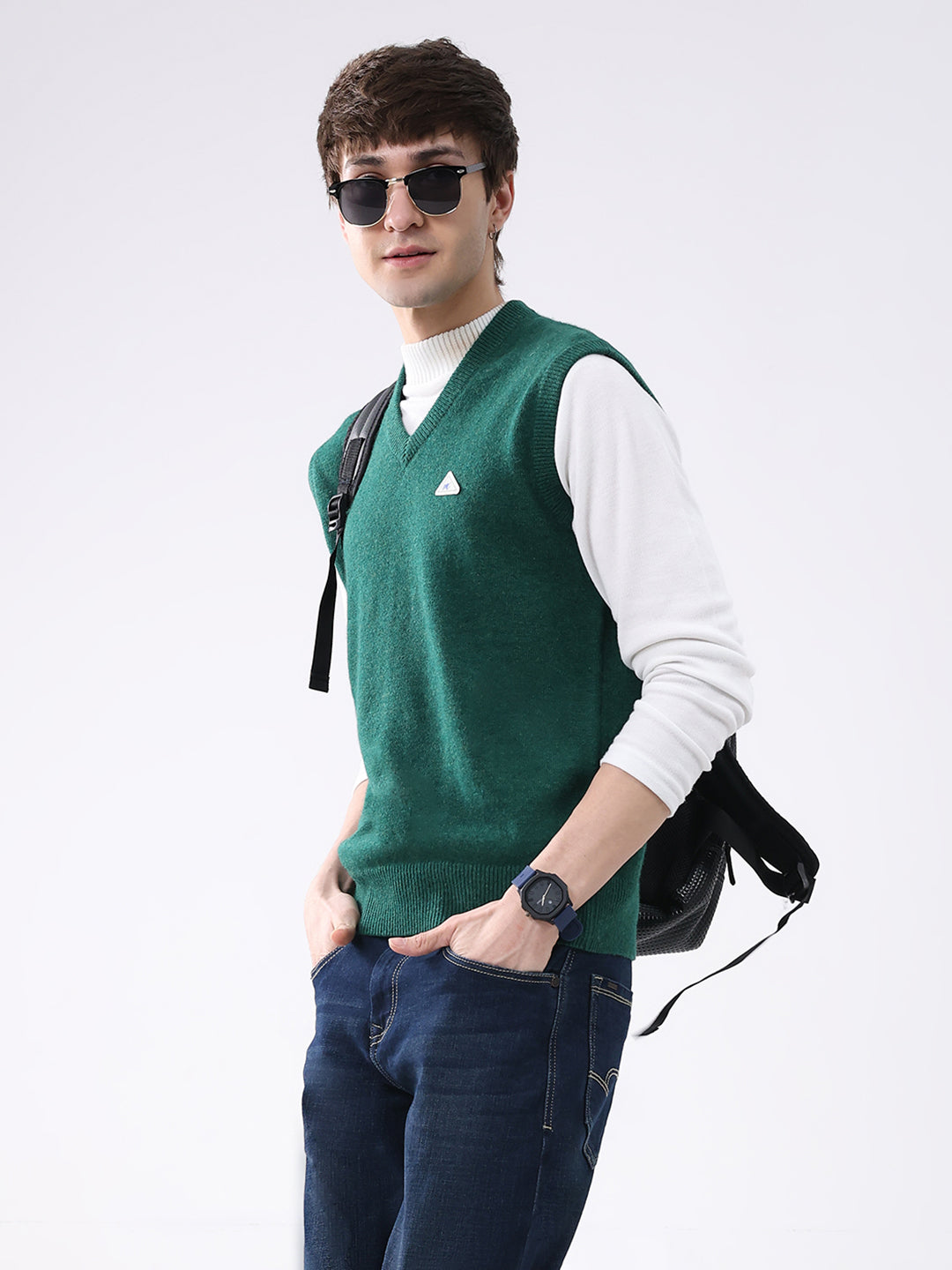 Men Green Solid V Neck Sleeveless Sweater