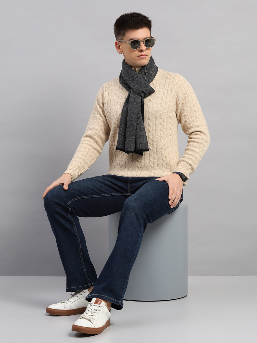 Men Black Printed Blend Wool Muffler