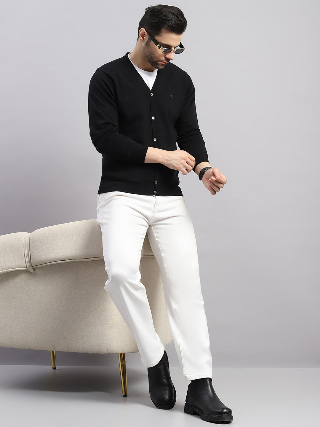 Luxuria Men Black Solid V Neck Full Sleeve Cardigan