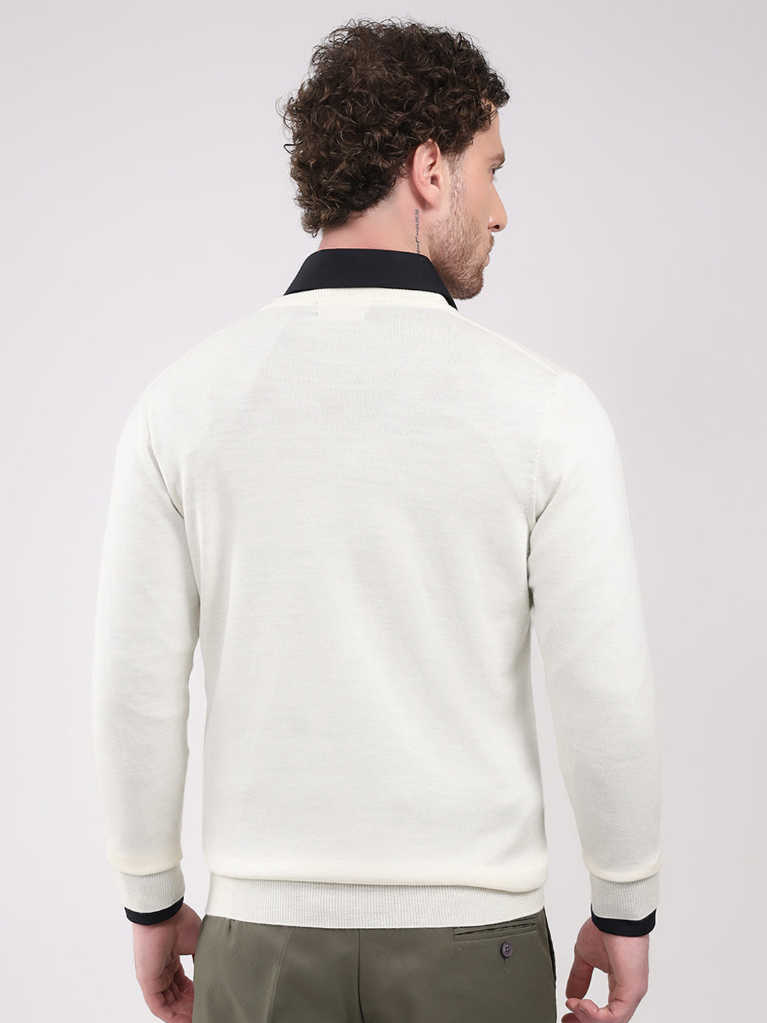 Luxuria Men White Solid V Neck Full Sleeve Pullover