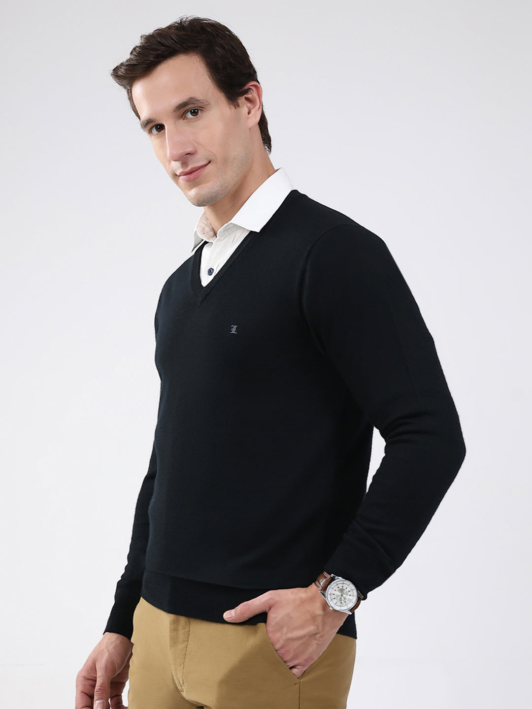 Luxuria Men Black Solid V Neck Full Sleeve Pullover