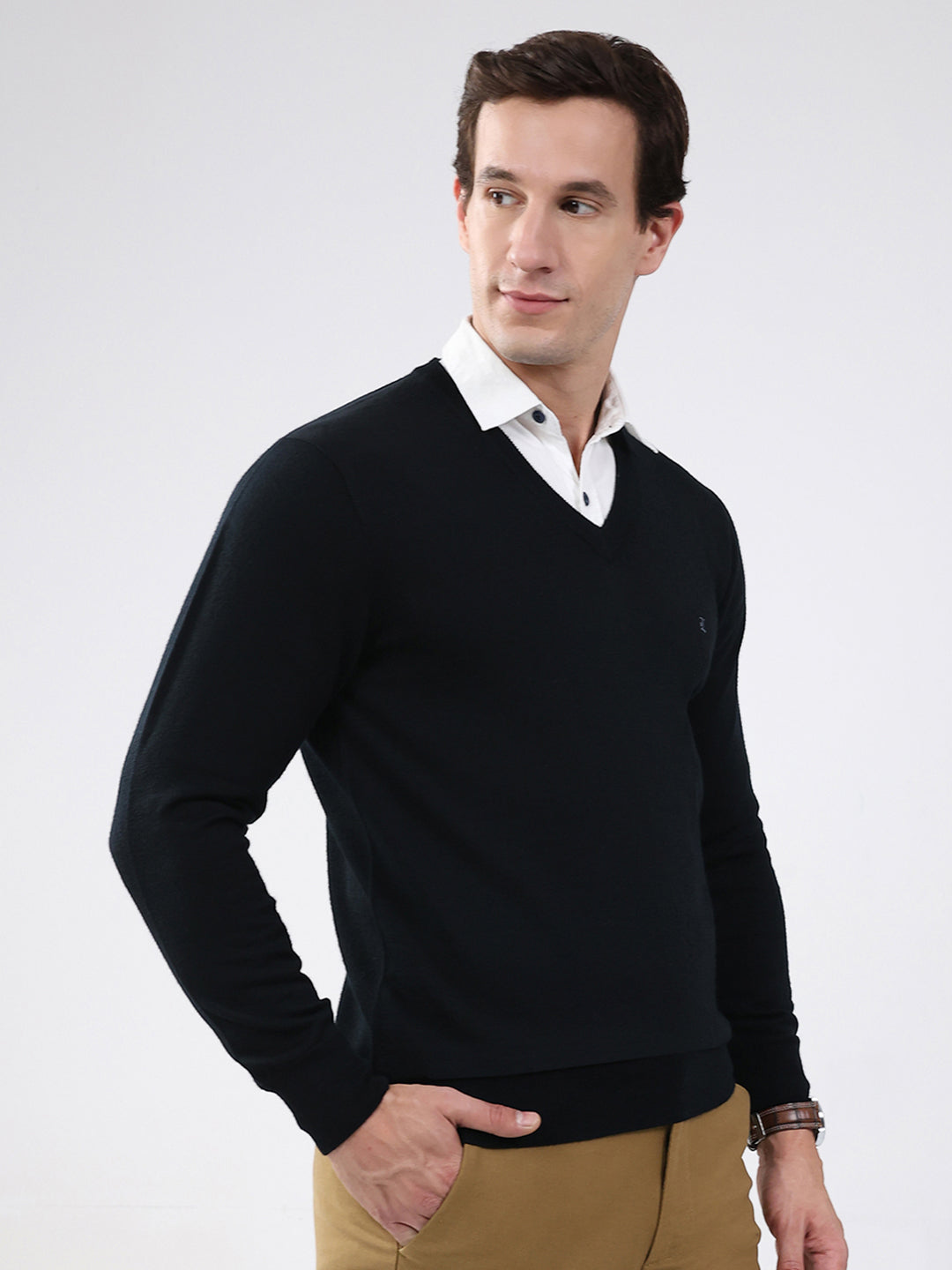 Luxuria Men Black Solid V Neck Full Sleeve Pullover