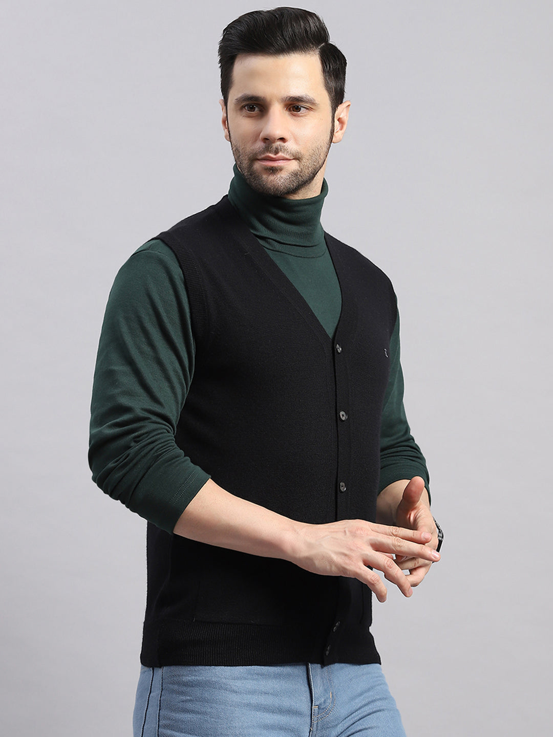 Luxuria Men Black Solid V Neck Sleeveless Cardigan