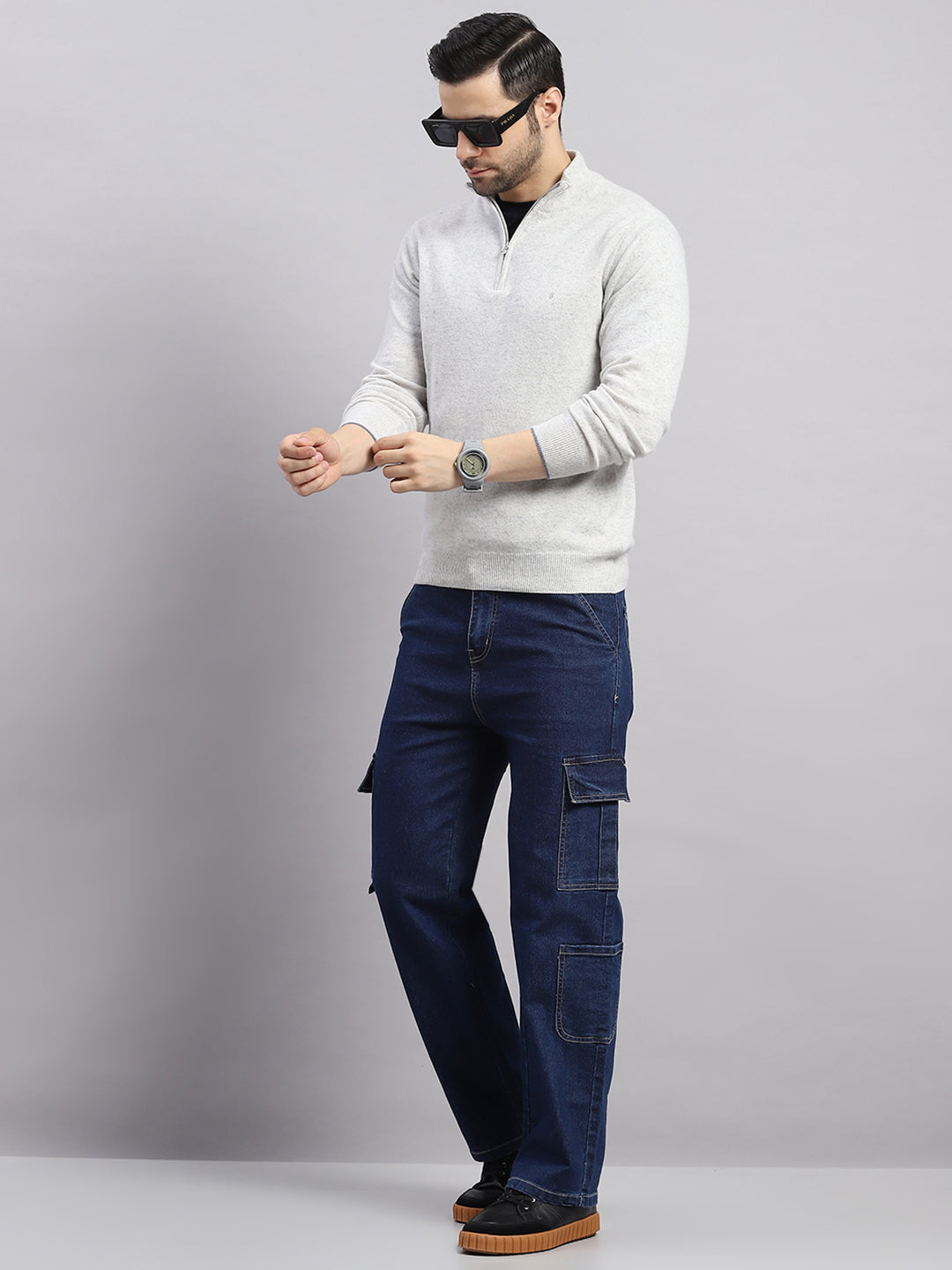 Luxuria Men Light Grey Solid Collar Full Sleeve Pullover