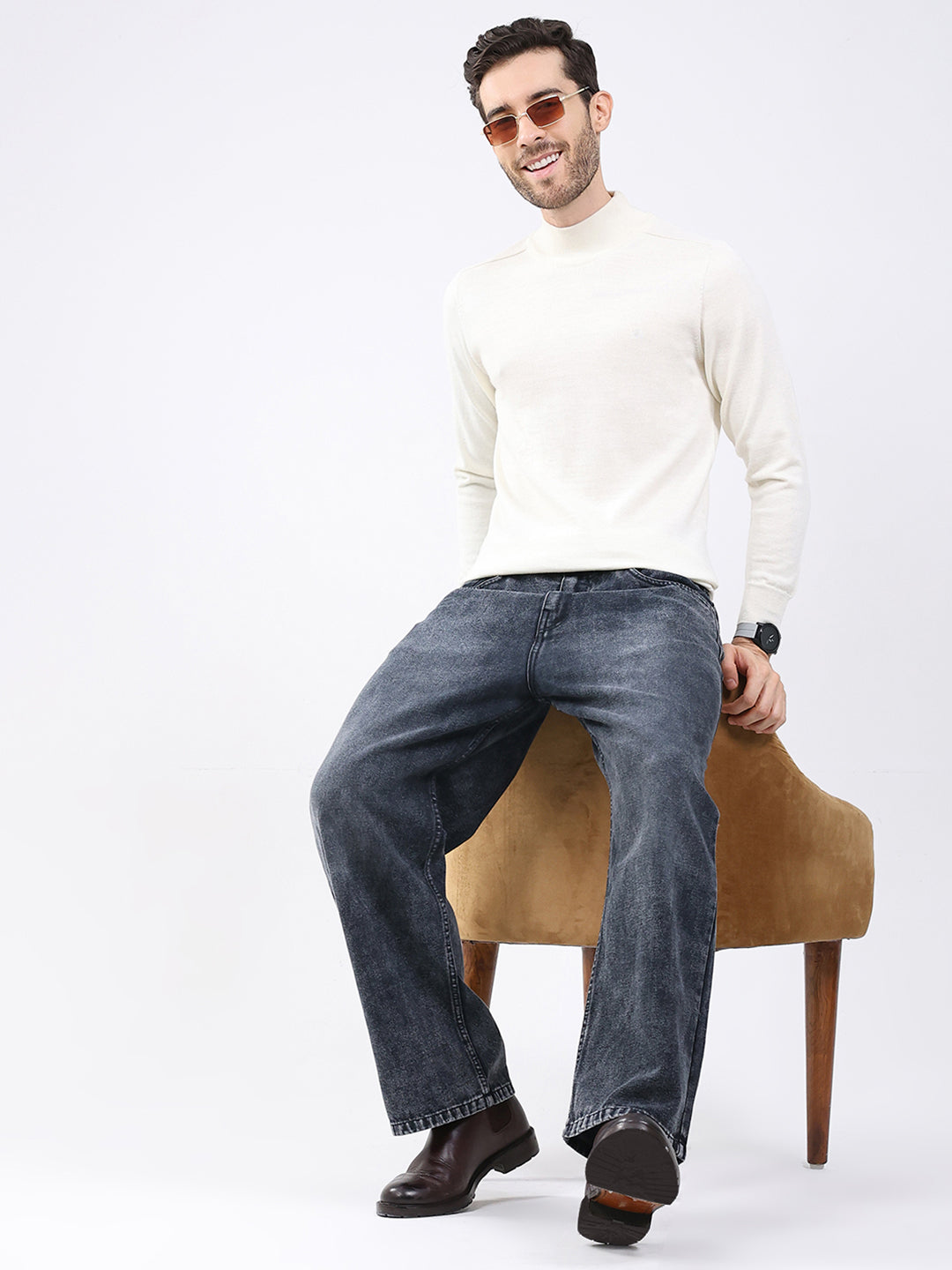 Luxuria Men White Solid High Neck Full Sleeve Pullover