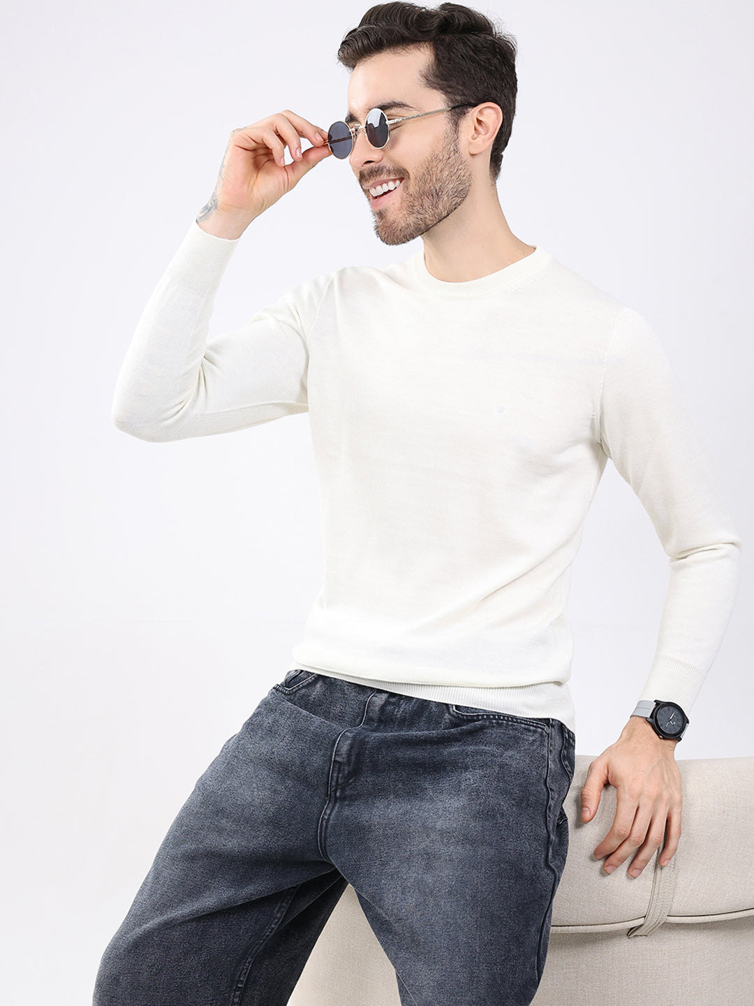 Luxuria Men White Solid Round Neck Full Sleeve Pullover