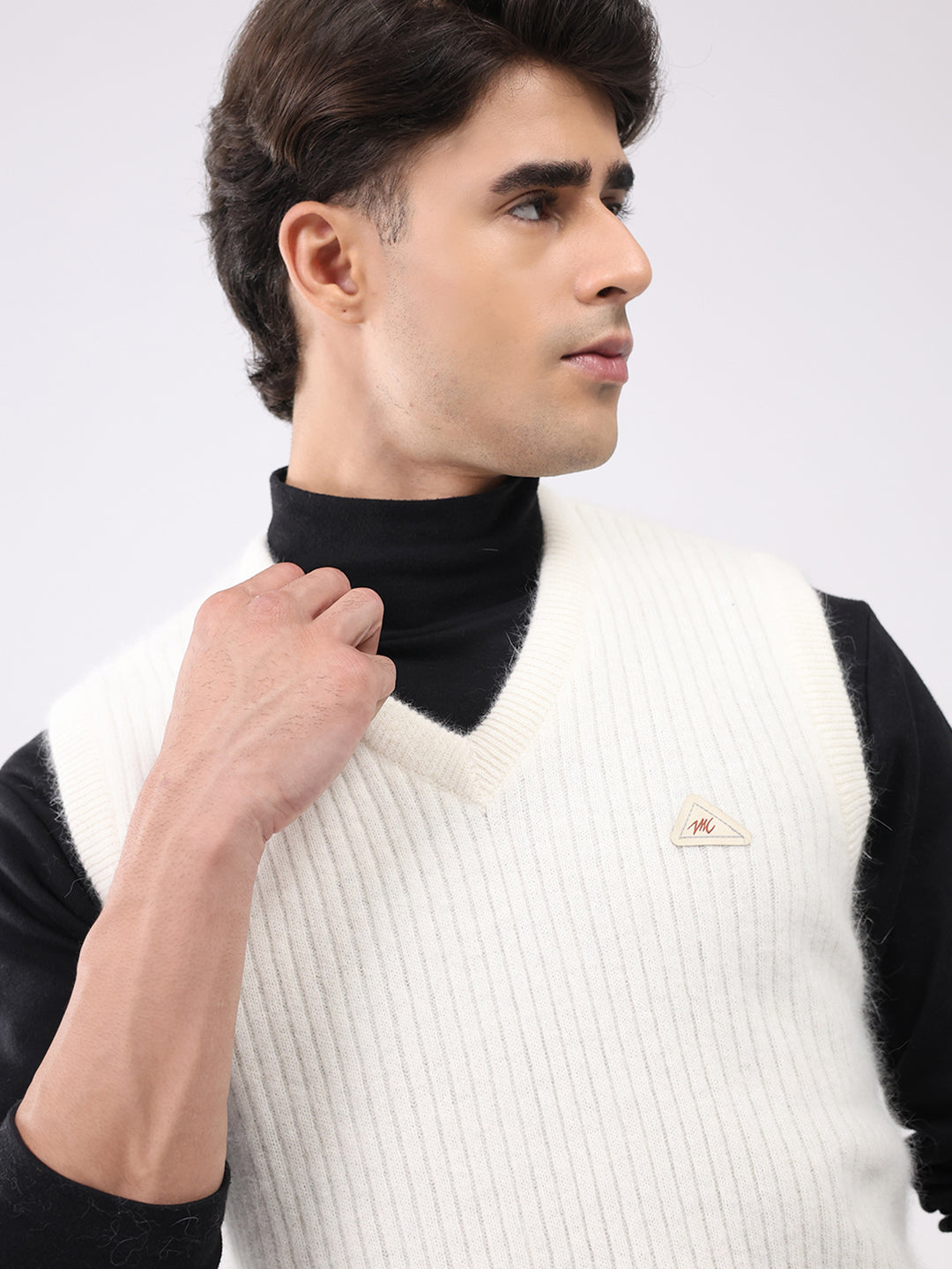 Men White Solid V Neck Sleeveless Sweater