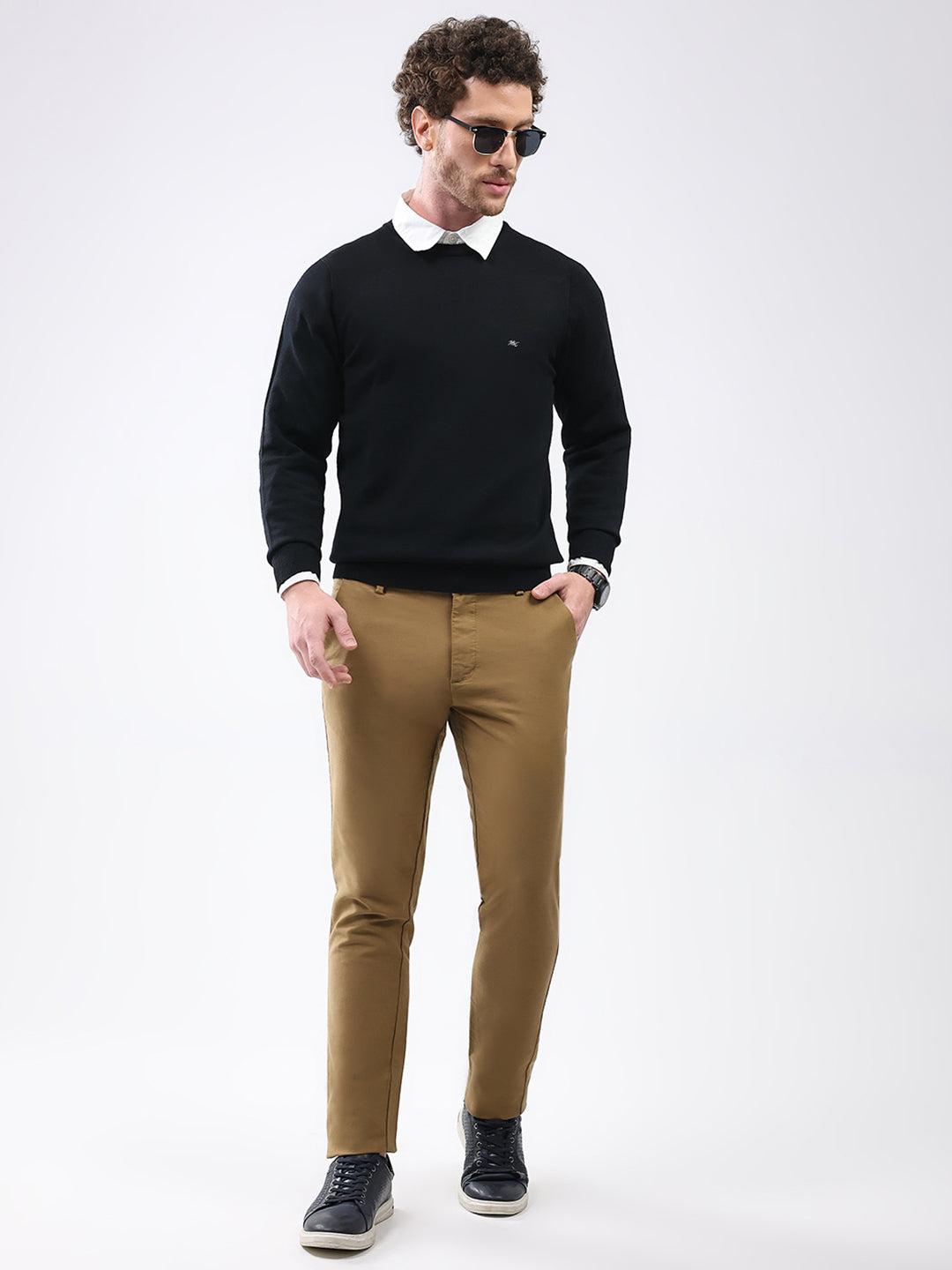 Men Black Solid Round Neck Full Sleeve Pullover