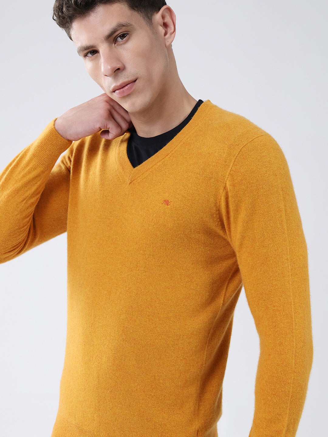 Men Yellow Solid V Neck Full Sleeve Pullover
