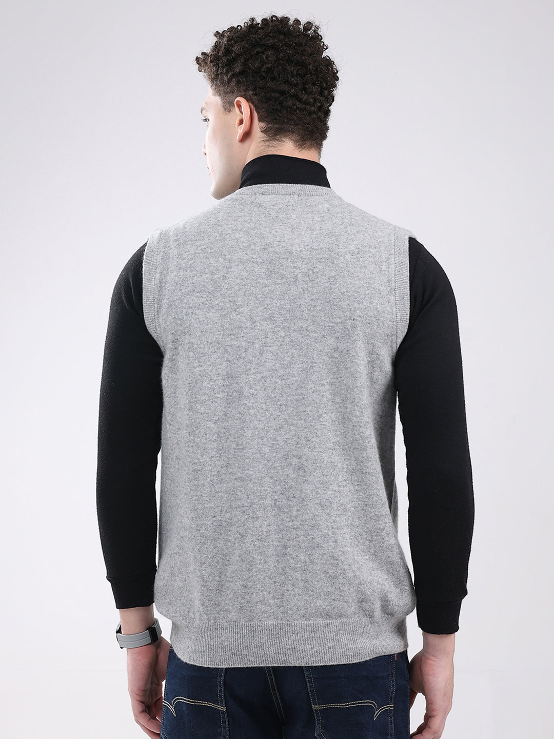 Men Grey Solid V Neck Sleeveless Sweater