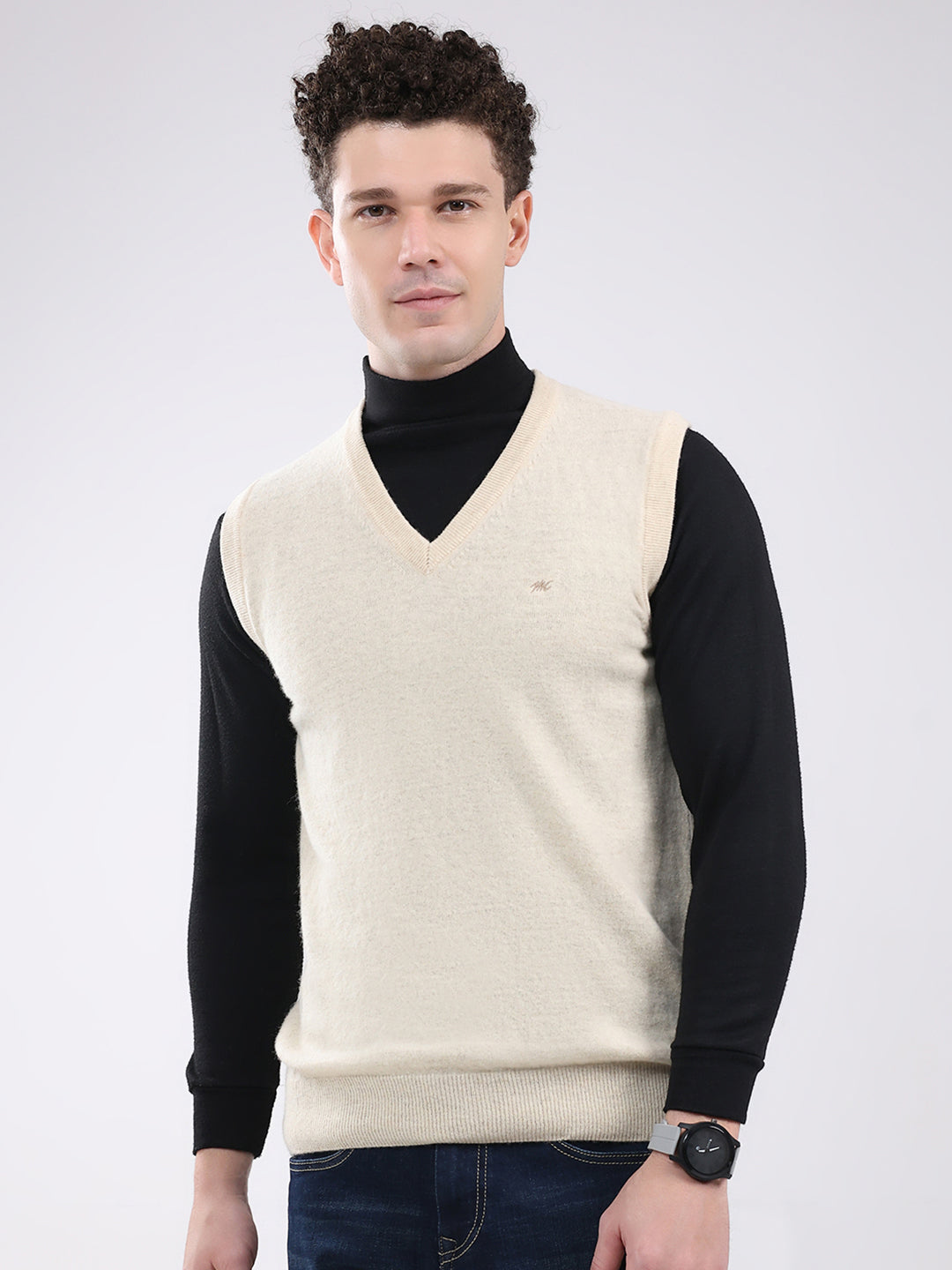 Men Cream Solid V Neck Sleeveless Sweater